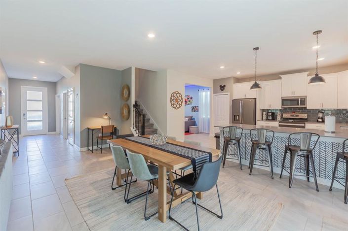 Image No.9-6 Bed Property for sale