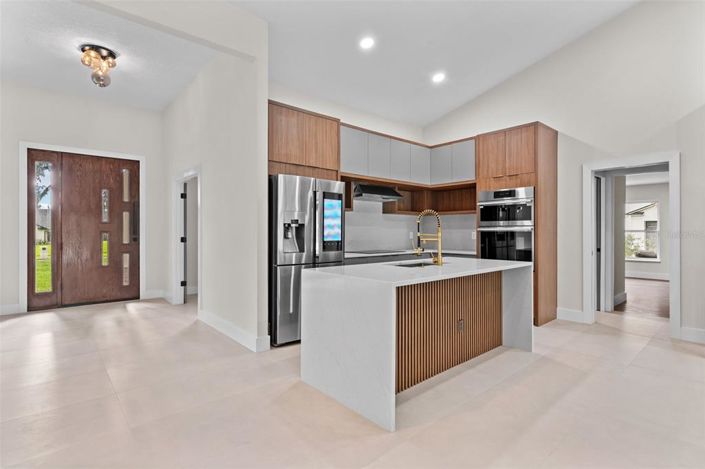 Image No.14-4 Bed Property for sale