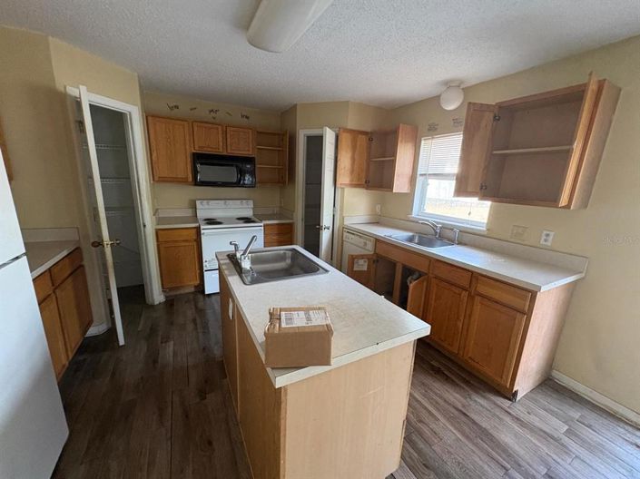 Image No.11-Propriété de 4 chambres à vendre à Davenport