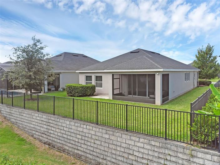 Image No.40-4 Bed Property for sale