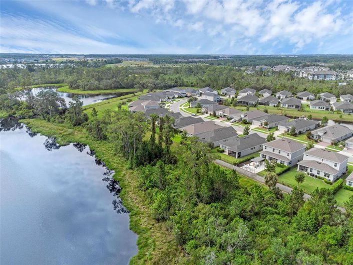 Image No.57-4 Bed Property for sale