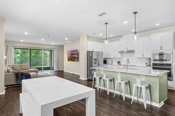 Image No.6-4 Bed Property for sale