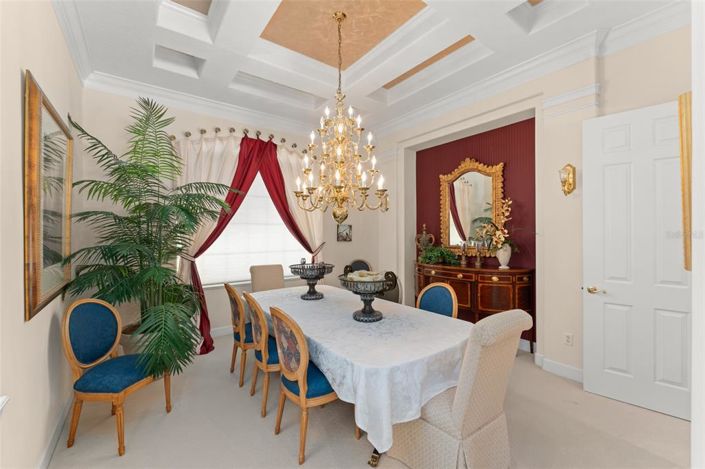 Image No.18-8 Bed Property for sale