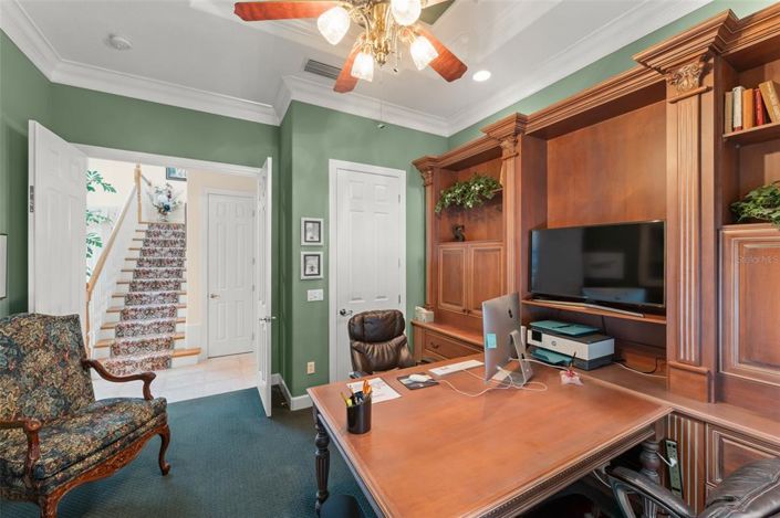 Image No.30-8 Bed Property for sale