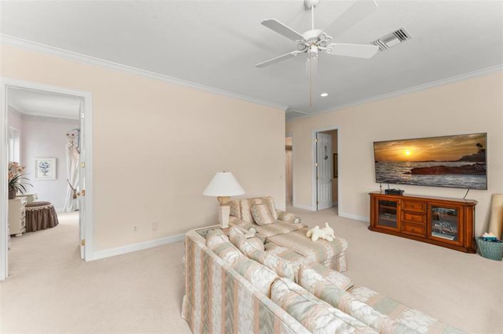 Image No.34-8 Bed Property for sale