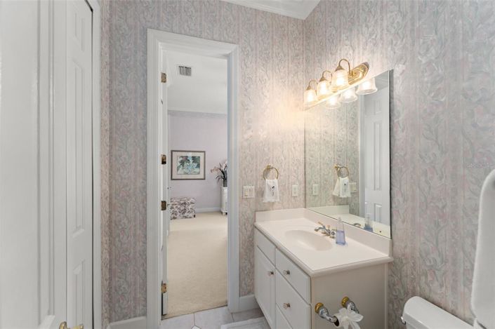 Image No.39-8 Bed Property for sale