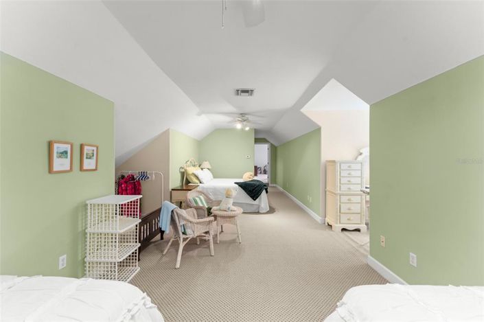 Image No.45-8 Bed Property for sale