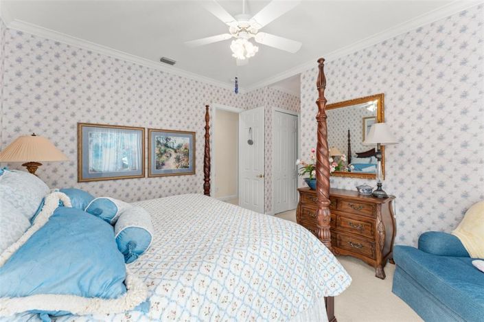 Image No.48-8 Bed Property for sale