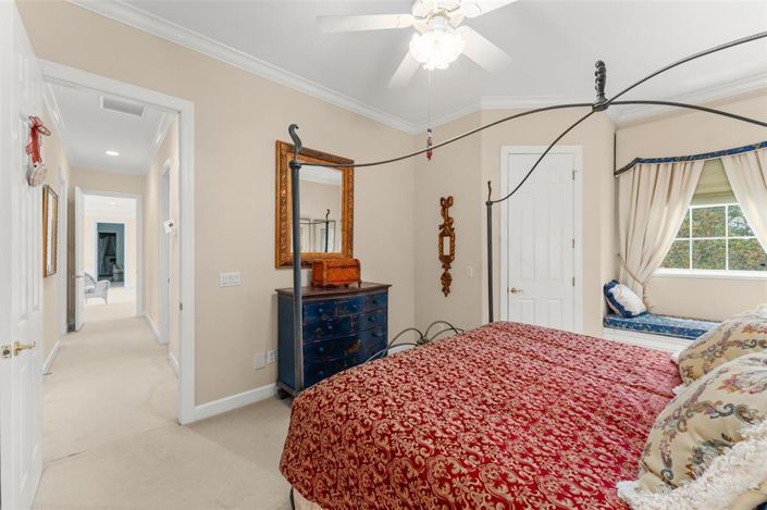 Image No.51-8 Bed Property for sale