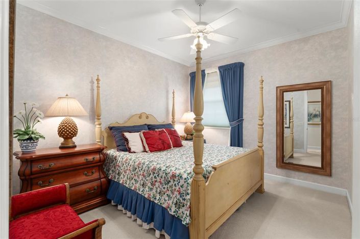 Image No.53-8 Bed Property for sale