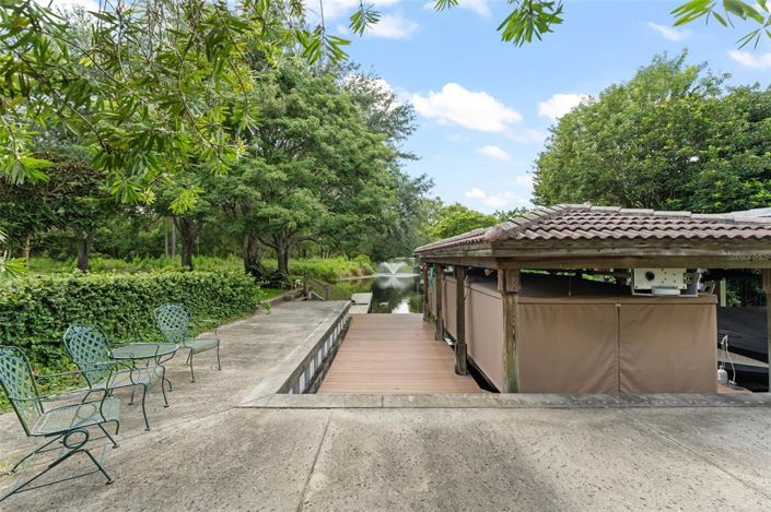 Image No.66-8 Bed Property for sale