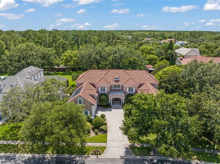 Image No.75-8 Bed Property for sale