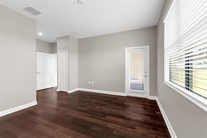 Image No.17-2 Bed Property for sale