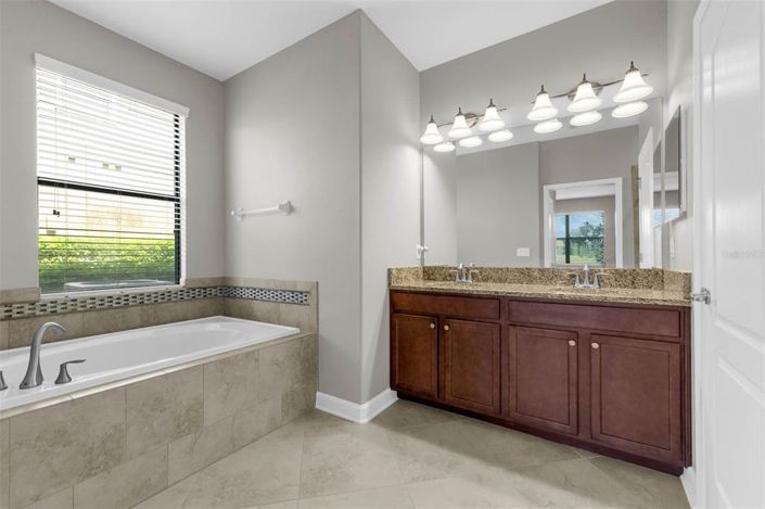 Image No.19-2 Bed Property for sale