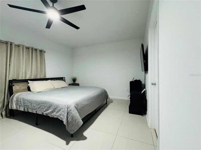 Image No.15-3 Bed Property for sale