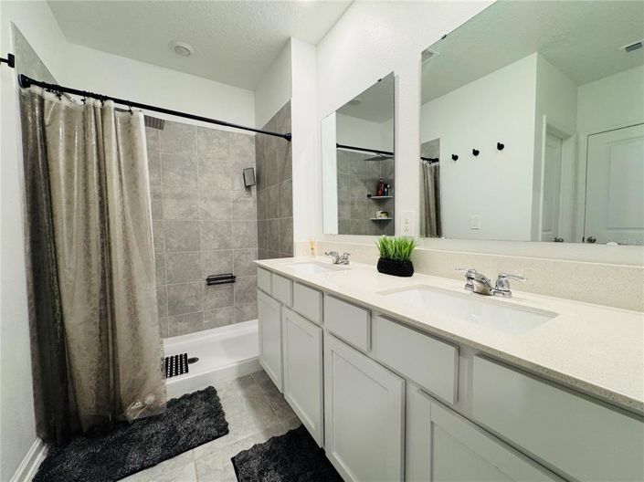 Image No.16-3 Bed Property for sale