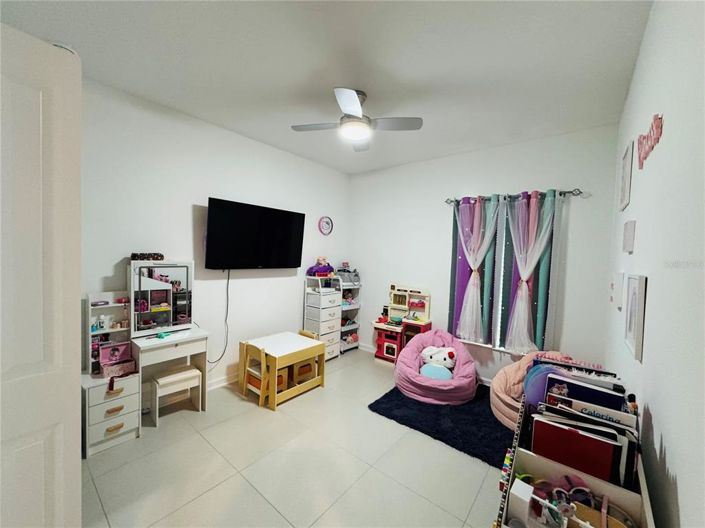 Image No.20-3 Bed Property for sale