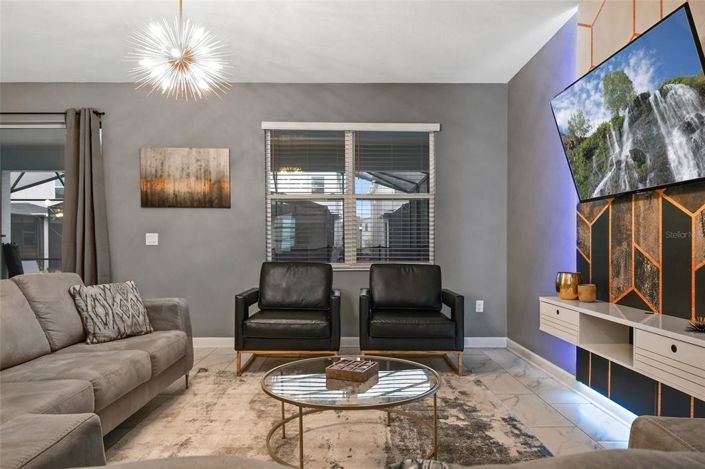 Image No.13-9 Bed Property for sale