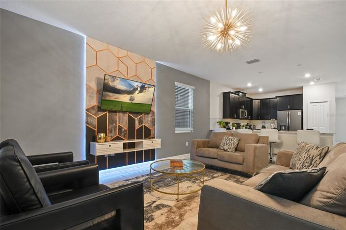 Image No.15-9 Bed Property for sale