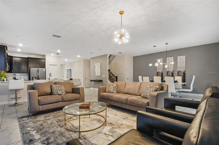 Image No.16-9 Bed Property for sale