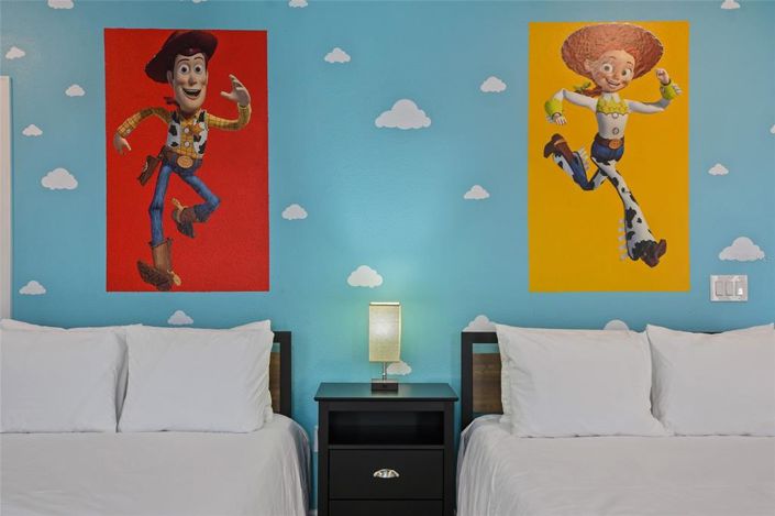 Image No.18-9 Bed Property for sale