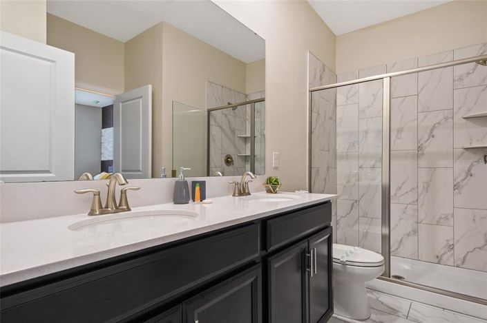 Image No.20-9 Bed Property for sale