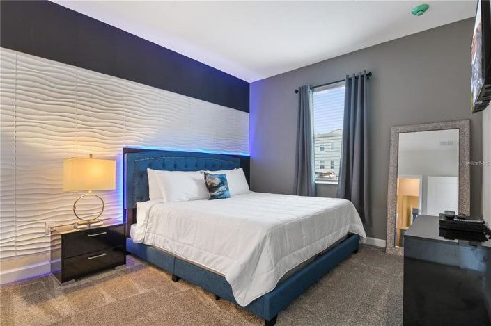 Image No.21-9 Bed Property for sale