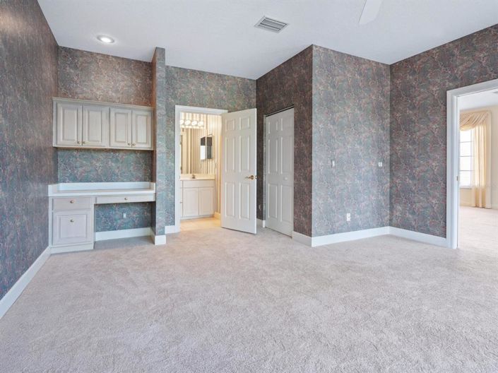 Image No.12-3 Bed Property for sale