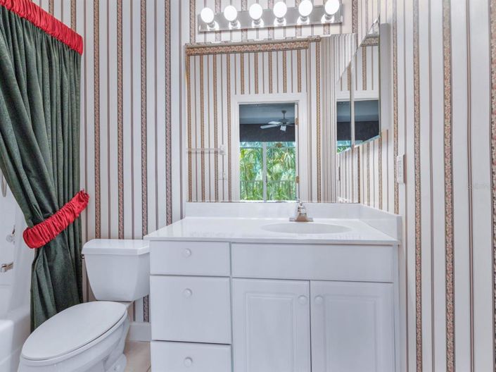 Image No.13-3 Bed Property for sale