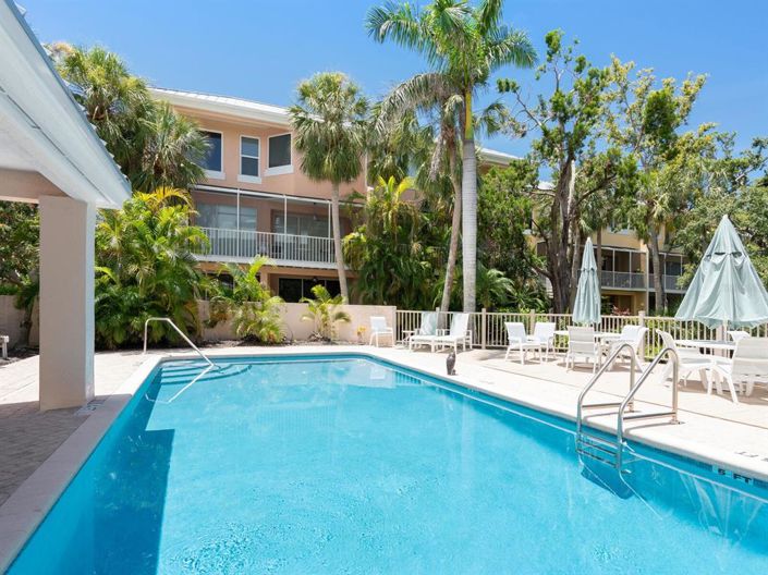 Image No.39-3 Bed Property for sale