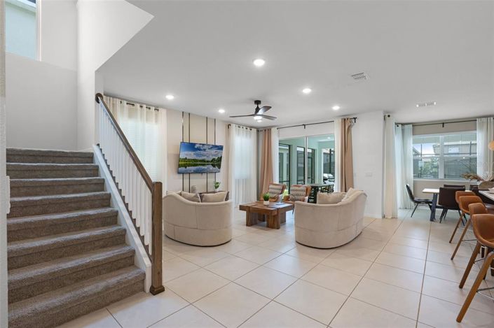 Image No.3-6 Bed Property for sale