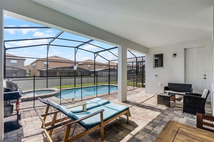 Image No.31-6 Bed Property for sale