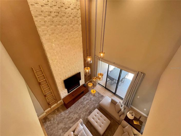 Image No.15-4 Bed Townhouse for sale