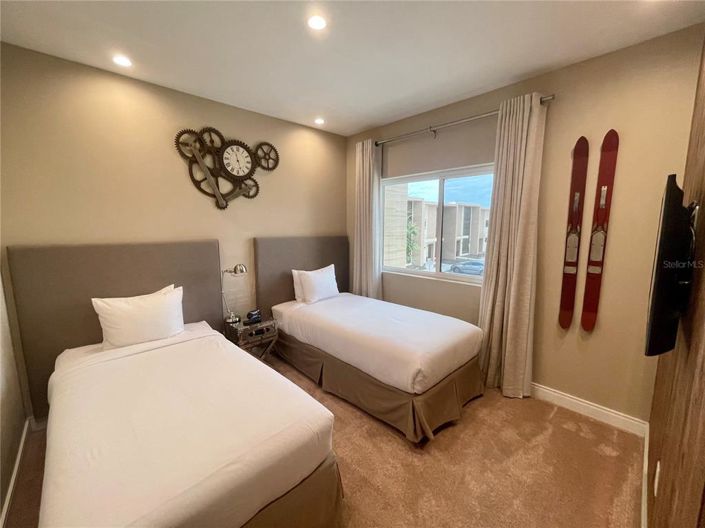 Image No.17-4 Bed Townhouse for sale