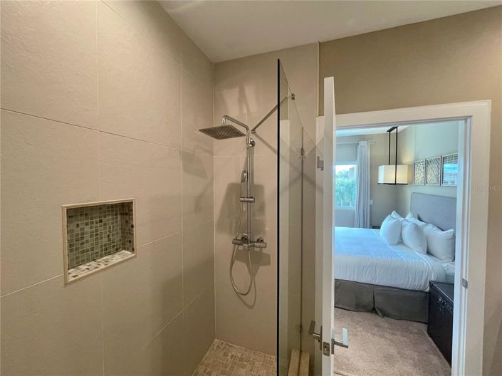 Image No.18-4 Bed Townhouse for sale