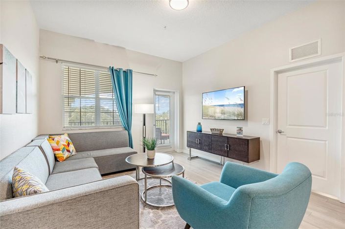 Image No.8-3 Bed Property for sale