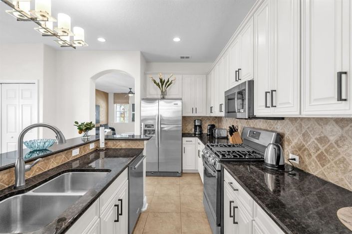 Image No.10-Propriété de 4 chambres à vendre à Reunion