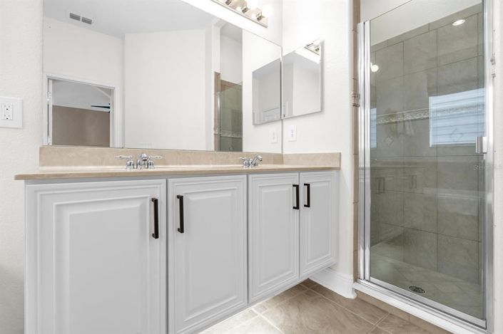 Image No.16-Propriété de 4 chambres à vendre à Reunion