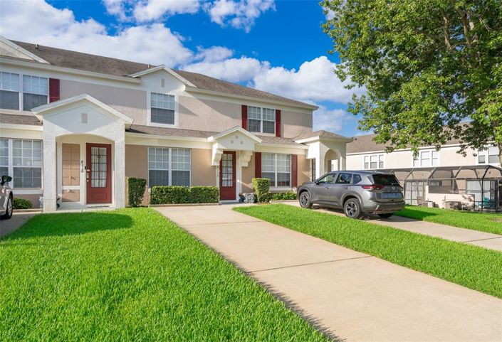 Image No.1-3 Bed Townhouse for sale