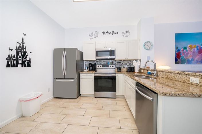 Image No.13-3 Bed Townhouse for sale