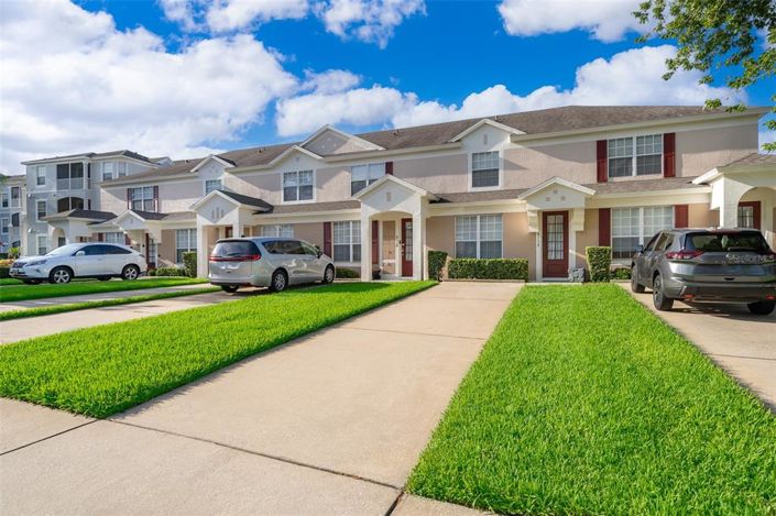 Image No.8-3 Bed Townhouse for sale