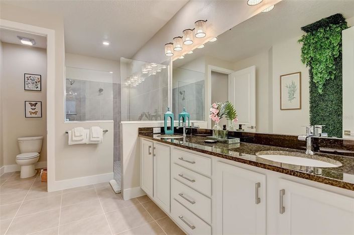 Image No.9-Propriété de 6 chambres à vendre à Reunion