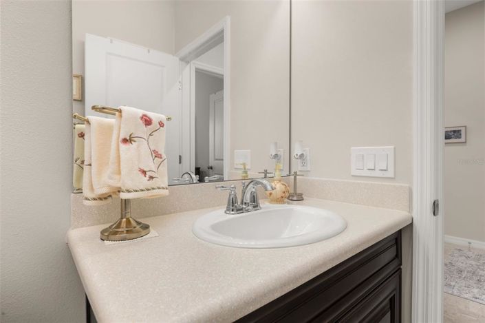 Image No.15-4 Bed Property for sale