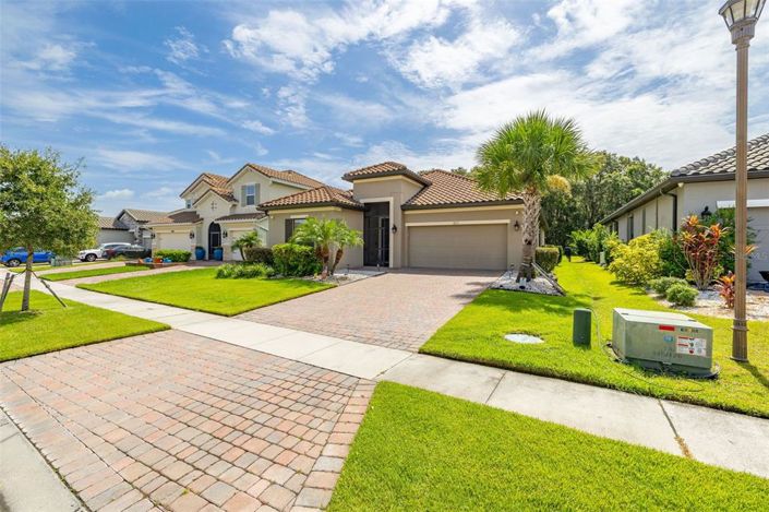 Image No.2-4 Bed Property for sale