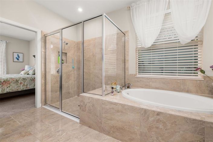 Image No.44-4 Bed Property for sale