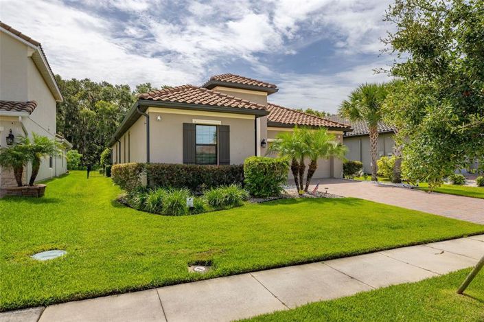 Image No.5-4 Bed Property for sale