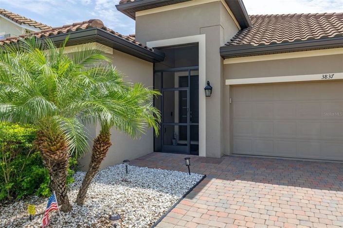 Image No.7-4 Bed Property for sale