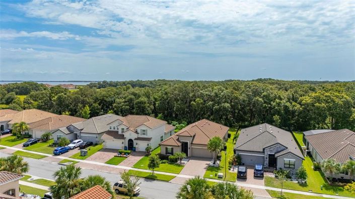 Image No.81-4 Bed Property for sale