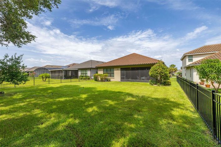 Image No.84-4 Bed Property for sale