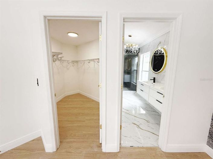 Image No.10-Propriété de 4 chambres à vendre à Davenport